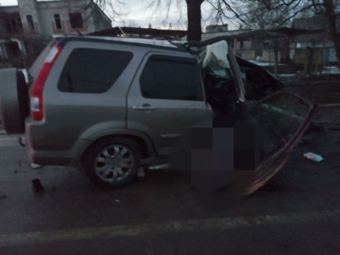 Grav accident de circulaţie, produs în această seară în raionul Ştefan Vodă. Un poliţist de patrulare este grav rănit