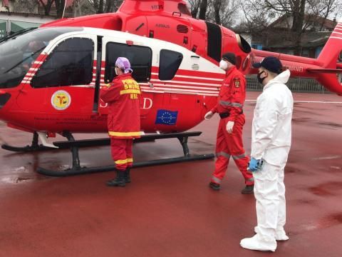 O nouă intervenţie SMURD Iaşi în R.Moldova. O pacientă a fost transportată cu elicopterul de la Făleşti la Chişinău