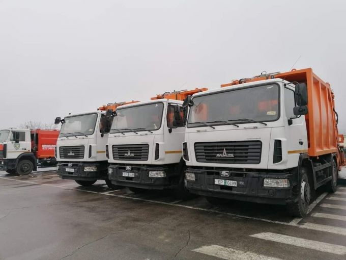 Autorităţile municipiului Chişnău au achiziţionat zece autospeciale moderne pentru evacuarea deşeurilor