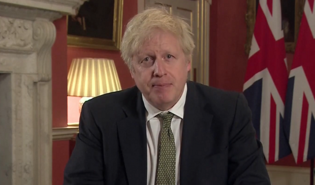 Premierul britanic, Boris Johnson, anunţă revenirea la "lockdown"