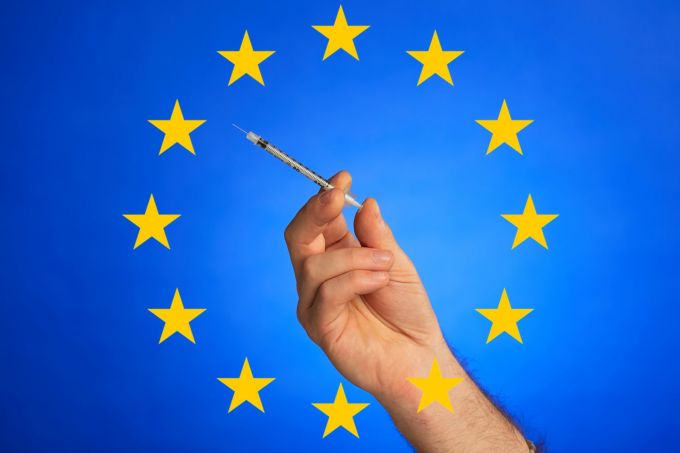 Cel puţin 1,1 milioane de locuitori ai UE au fost vaccinaţi împotriva COVID-19. Germania, pe primul loc la numărul de doze administrate