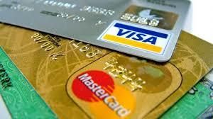 Circa 40% dintre fraudele cu cardul au loc fără prezenţa fizică a acestuia
