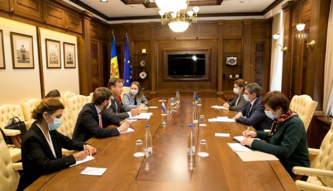 Preşedintele Parlamentului, în dialog cu ambasadorul Regatului Ţărilor de Jos în Republica Moldova, cu reşedinţa la Bucureşti