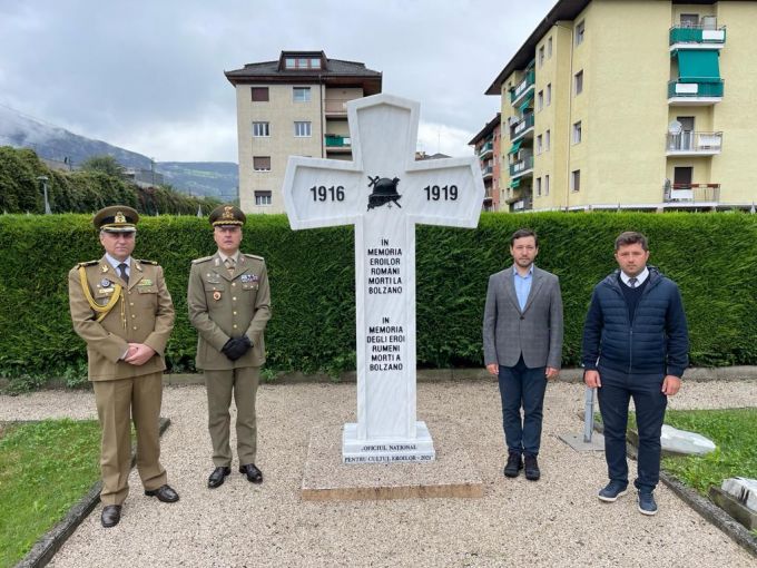 FOTO. Monument al eroilor români din Primul Război Mondial, ridicat la Bolzano, Italia