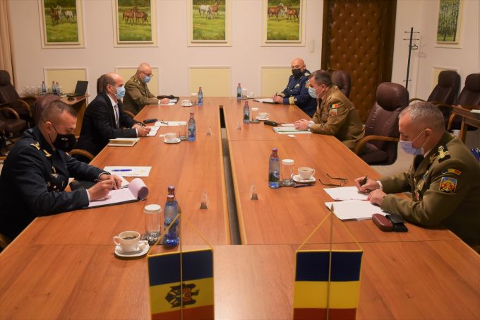 Comisia mixtă moldo-română în domeniul apărării s-a întrunit la Bucureşti