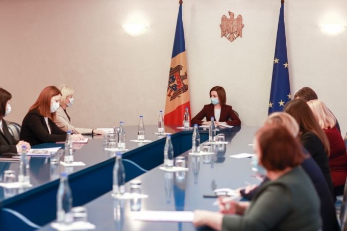 Preşedintele Maia Sandu a avut o şedinţă de lucru cu conducerea UTA Găgăuzia