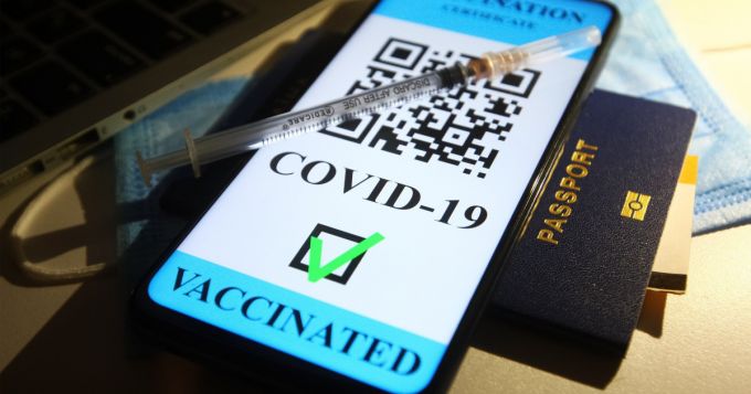 Încă un suspect în schema de corupţie privind eliberarea certificatelor de vaccinare anti COVID-19, cercetat penal de CNA