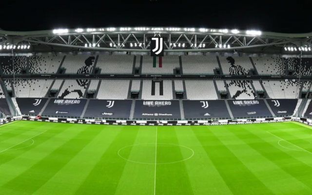 Percheziţii la sediului clubului de fotbal Juventus Torino, în legătură cu zeci de transferuri de jucători care ar fi adus câştiguri de capital suspecte