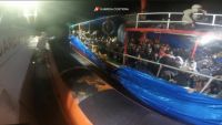 VIDEO. O navă românească a participat la o misiune de salvare dificilă, pe timp de noapte şi în condiţii de furtună