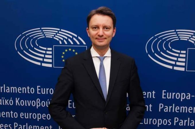 Europarlamentarul român Siegfried Mureşan vine diseară la Punctul pe Azi