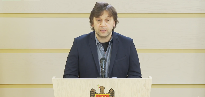 VIDEO. Briefing de presă susţinut de către preşedintele Comisiei economie, buget şi finanţe, Dumitru Alaiba