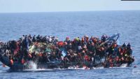 Peste 270 de migranţi au fost salvaţi de pe Marea Mediteraneană de ONG-ul Sea-Watch în timpul unei ''operaţiuni de Crăciun''