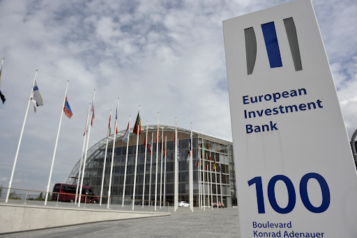 Guvernul a aprobat semnarea unui contract cu BEI privind împrumutul a 30 de milioane de euro pentru reabilitarea energetică a instituţiilor publice
