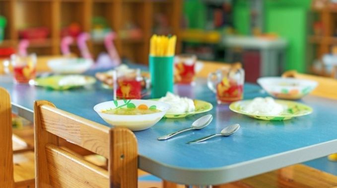 Alimentaţia copiilor din şcolile din municipiul Chişinău, sub lupa autorităţilor