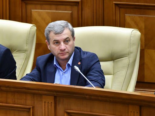 Corneliu Furculiţă: Majoritatea parlamentară ar putea oferi obligaţii extinse actualului Guvern interimar