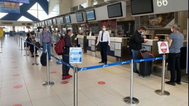 OMS avertizează aeroporturile să nu ceară călătorilor adeverinţe de vaccinare împotriva COVID-19