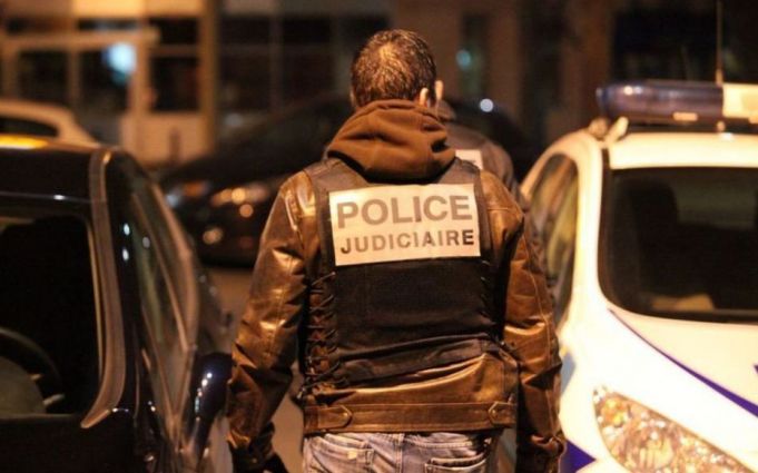 Trei cetăţeni ai Republicii Moldova, acuzaţi că au comis o crimă în Franţa. Aceştia ar fi omorât un om fără adăpost