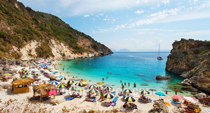 Grecia a anunţat când va începe redeschiderea sectorului turistic