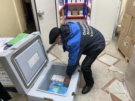 Chişinăul va transmite Tiraspolului alte 2000 de doze de vaccin, oferite drept donaţie de România