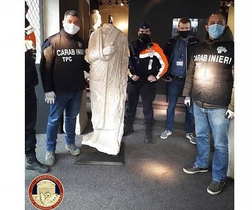 Italia a recuperat din Belgia o statuie antică furată acum 10 ani