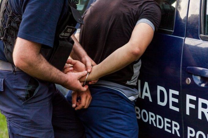 Un bărbat a fost reţinut pentru 72 de ore pentru trecerea ilegală a frontierei moldo-ucrainene
