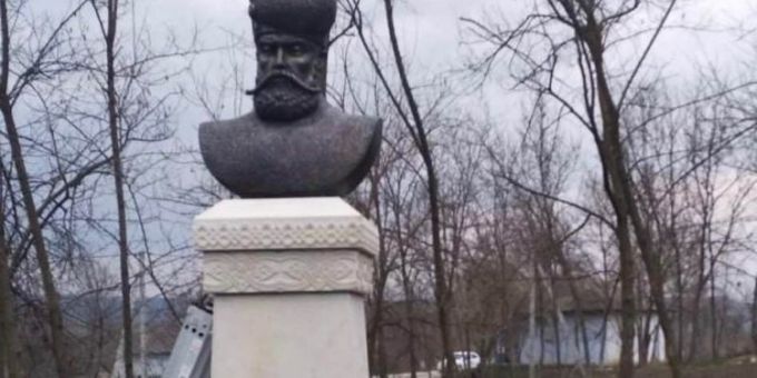 Bustul domnitorului Ţării Româneşti Mihai Viteazul a fost instalat în satul Cobani, raionul Glodeni