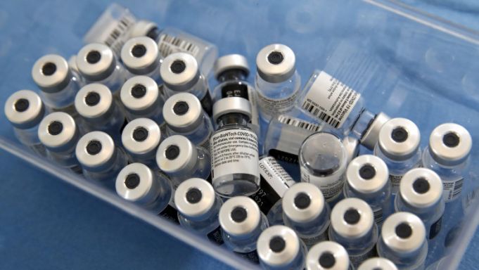 Primele concluzii ale studiului Oxford privind combinarea vaccinurilor anti-COVID