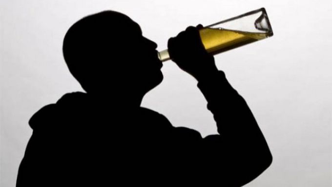 Chiar şi cel mai redus consum de alcool ne poate afecta creierul – studiu de la Oxford