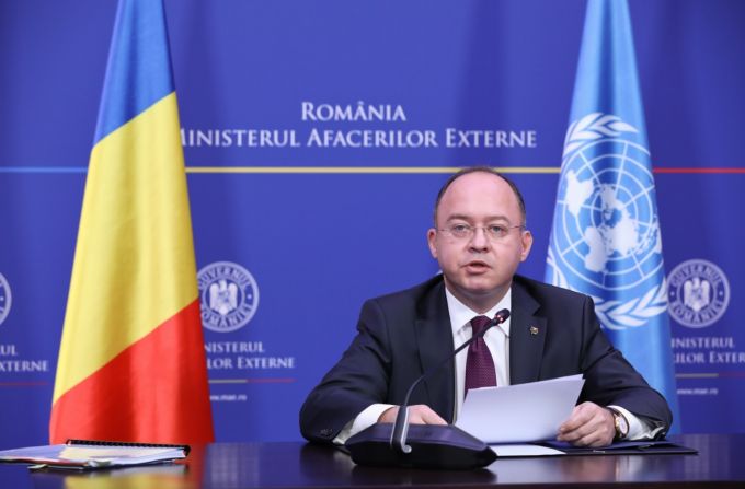Bogdan Aurescu: Ziua Românilor de Pretutindeni - moment în care reflectăm la importanţa păstrării identităţii şi a valorilor naţionale