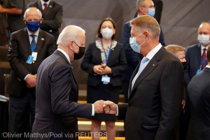 Klaus Iohannis l-a invitat pe preşedintele SUA în România