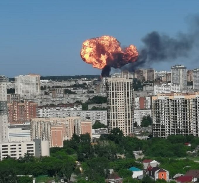 VIDEO. Explozie la o benzinărie din Novosibirsk. Cel puţin 20 de persoane au fost rănite, dintre care una se află în stare gravă