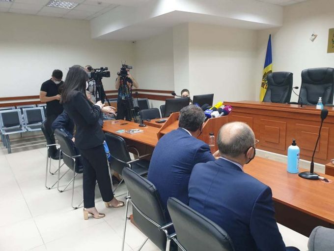 VIDEO. UPDATE. Decizia Curţii de Apel Chişinău în dosarul „secţiilor de vot în diaspora”. A fost depusă o nouă cerere de recuzare a unui judecător