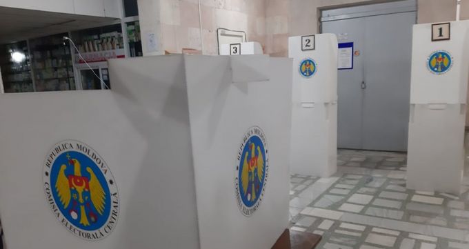 CEC a stabilit termenul limită până la care concurenţii electorali pot solicita modificări în lista de candidaţi la funcţia de deputat