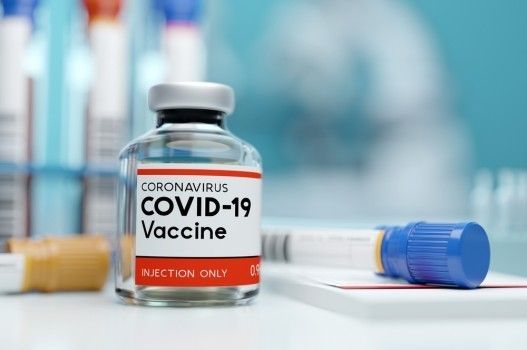 Peste 655 de mii de doze de vaccin anti-COVID-19, administrate în R. Moldova