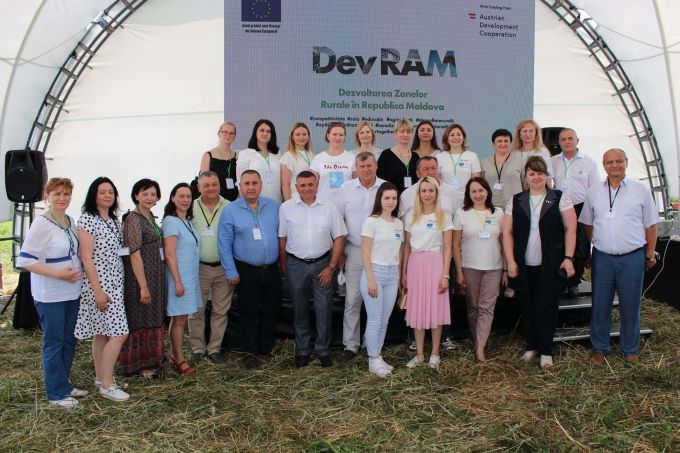 Proiectului Uniunii Europene DevRAM, partea I şi-a încheiat misiunea. „Investiţia în dezvoltarea zonelor rurale din Republica Moldova este o prioritate cheie pentru Uniunea Europeană”