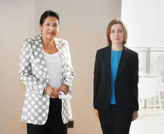 Maia Sandu îşi încheie vizita la Batumi cu o întrevedere cu preşedintele Georgiei, Salome Zourabichvili