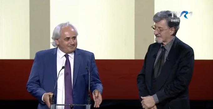 VIDEO. Petru Hadârcă, directorul Teatrului Naţional Mihai Eminescu, distins cu Premiul Preşedintelui UNITER în cadrul Galei Premiilor UNITER-2021