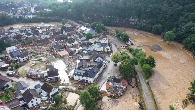 Inundaţii în Germania: Numărul celor decedaţi a ajuns la 180, căutările continuă
