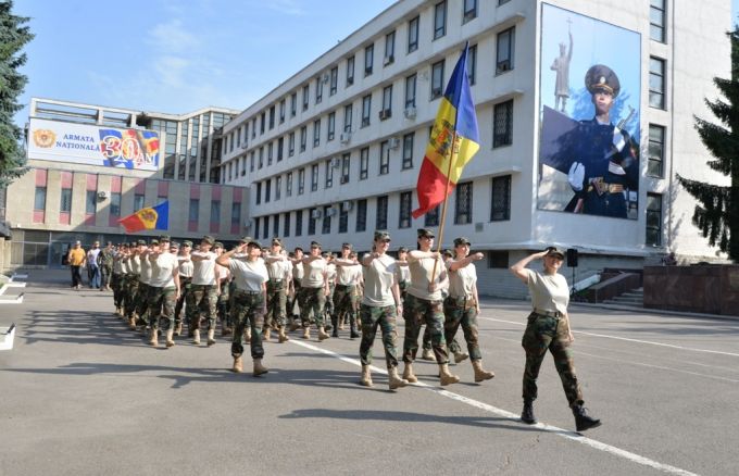 FOTO. Armata Naţională se pregăteşte pentru parada militară din 27 august