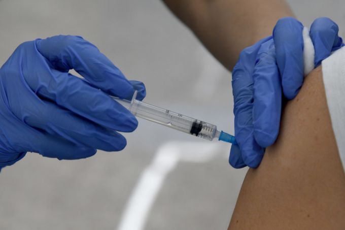 România a depăşit pragul de 5.000.000 de persoane vaccinate cu cel puţin o doză