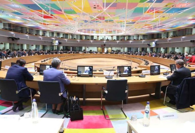 Reuniunea miniştrilor de interne europeni: UE va încerca să prevină un val migrator dinspre Afganistan susţinând ţările vecine