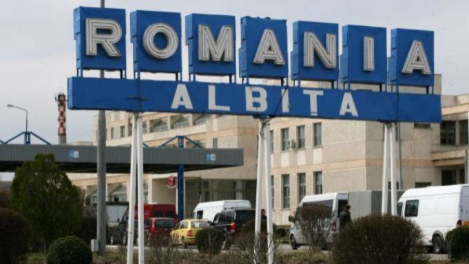 FOTO. Un cetăţean al R. Moldova, căutat de autorităţile române, depistat la controlul de frontieră în vama Albiţa