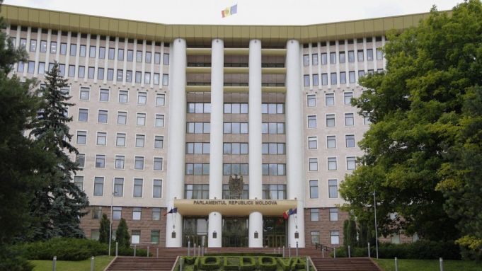 DOC. Astăzi are loc şedinţa Parlamentului R. Moldova. Pe ordinea de zi au fost incluse zece subiecte
