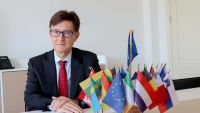 Ambasadorul Franţei la Chişinău: Apropierea de UE este un proces exigent, iar R. Moldova poate conta pe Preşedinţia franceză a Consiliului UE
