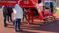 VIDEO. Intervenţie SMURD Iaşi. Victima unui accident rutier a fost transportată cu elicopterul de la Glodeni la Chişinău