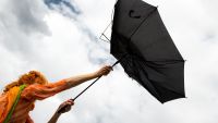 Avertizare meteorologică! Cod portocaliu de vânt puternic pe întreg teritoriul Republicii Moldova