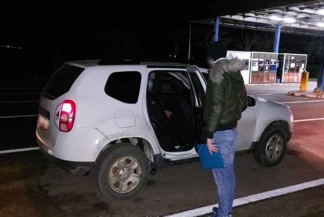 Cetăţean din Republica Moldova, căutat de autorităţile române, depistat de poliţiştii de frontieră români la vama Albiţa