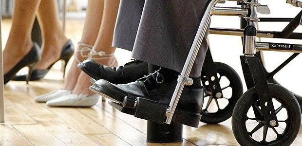 Legislativul a adoptat noi măsuri de stimulare a angajării persoanelor cu dizabilităţi în câmpul muncii