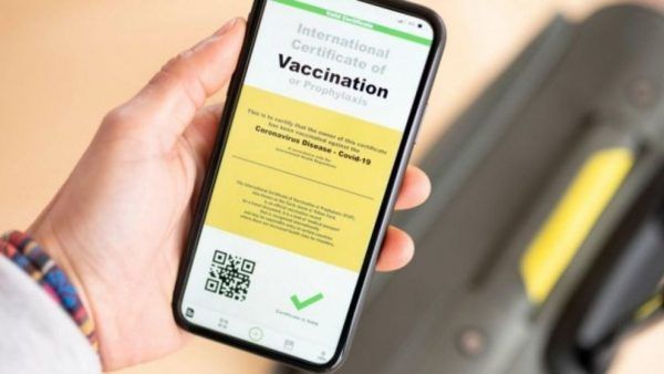 Cetăţenii care şi-au administrat doza booster, având schema primară cu vaccinul Janssen, trebuie să descarce repetat certificatul COVID