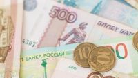 Rubla rusească a atins un minimum istoric luni dimineaţă după ce s-a devalorizat cu 28%